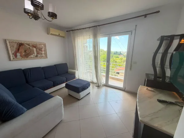 Tirane, jepet me qera apartament 1+1+Ballkon , 65 m² 400 € (ASTIR)