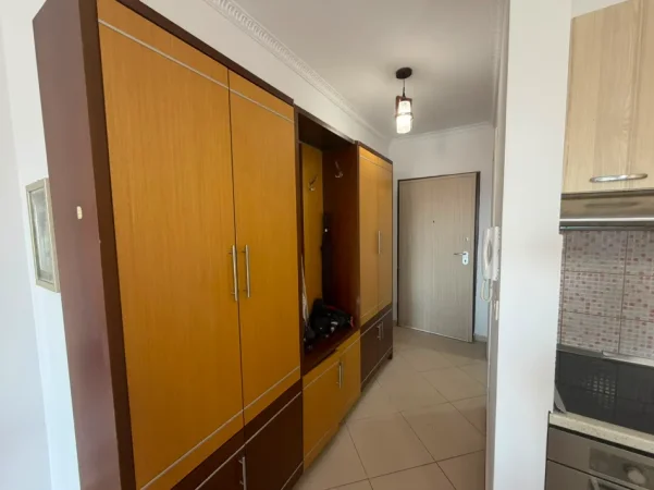 Tirane, jepet me qera apartament 1+1+Ballkon , 65 m² 400 € (ASTIR)