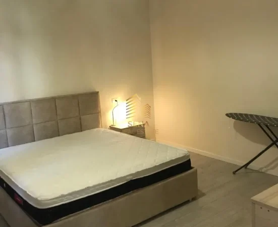 Tirane, jepet me qera apartament 1+1 Kati 1, 65 m² 400 € (Tregu Elektrik)