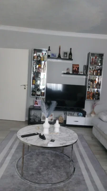 Shqiperi, shitet apartament 2+1 Kati 4, 74 m² 125.000 € (ALLIAS)