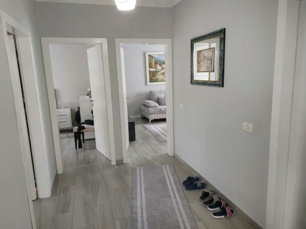 Shqiperi, shitet apartament 2+1 Kati 4, 74 m² 125.000 € (ALLIAS)