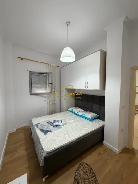 Tirane, jepet me qera apartament 1+1 Kati 1, 50 m² 400 € (KOPSHTI BOTANIK)