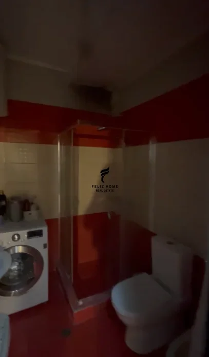 Tirane, jepet me qera apartament 2+1 Kati 1, 80 m² 600 € (RRUGA E KAVAJES)