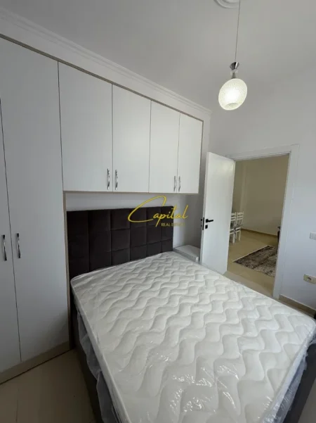 Tirane, jepet me qera apartament 1+1 Kati 1, 60 m² 500 € (KOPSHTI BOTANIK)