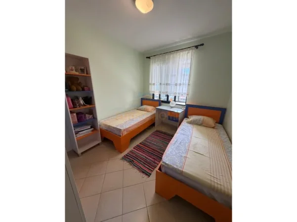 Tirane, shitet apartament 2+1+Ballkon Kati 5, 109 m² 185.000 € 