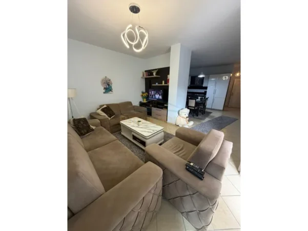 Tirane, shitet apartament 2+1+Ballkon Kati 5, 109 m² 185.000 € 