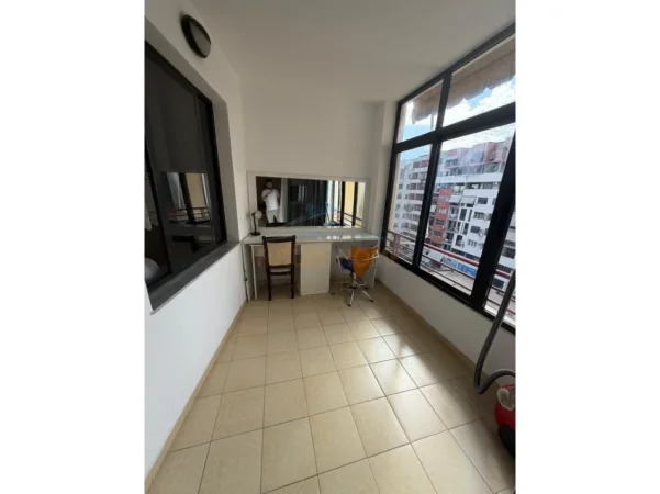 Tirane, shitet apartament 2+1+Ballkon Kati 5, 109 m² 185.000 € 