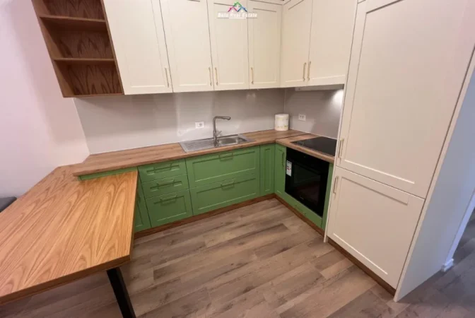 Tirane, jepet me qera apartament 1+1+Ballkon Kati 8, 66 m² 570 € (dritan hoxha)