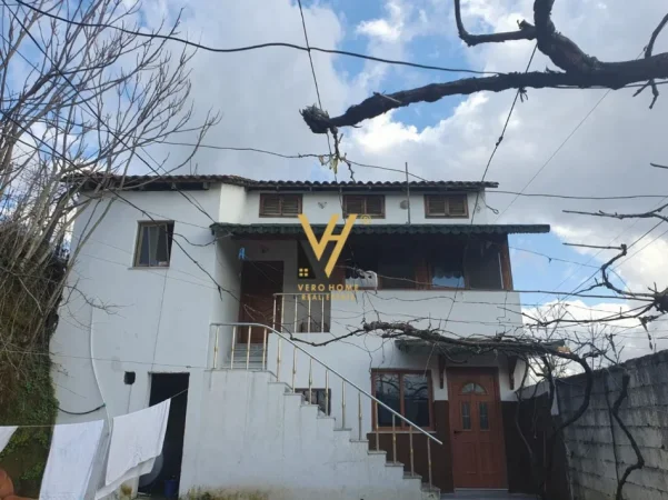 Tirane, shitet shtepi 2+1+Ballkon Kati 0, 158 m² 150.000 € (KAFJA E RREMES)