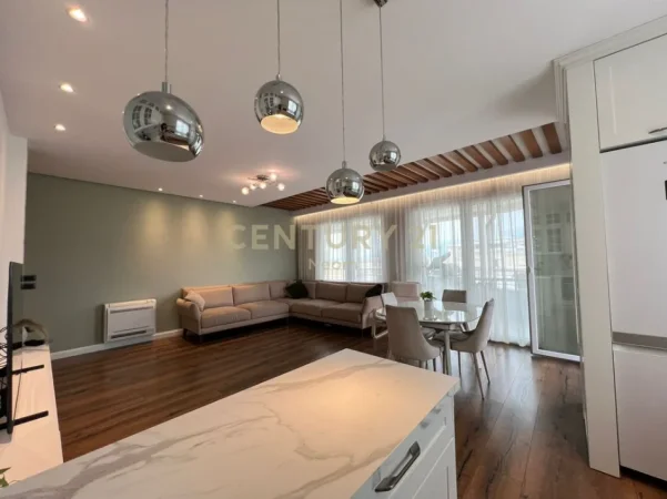 Tirane, jepet me qera apartament 2+1+Ballkon Kati 5, 160 m² 1.500 € (liqeni i tiranes)