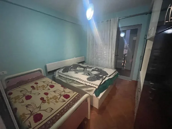 Tirane, jepet me qera apartament 2+1 Kati 9, 72 m² 450 € 