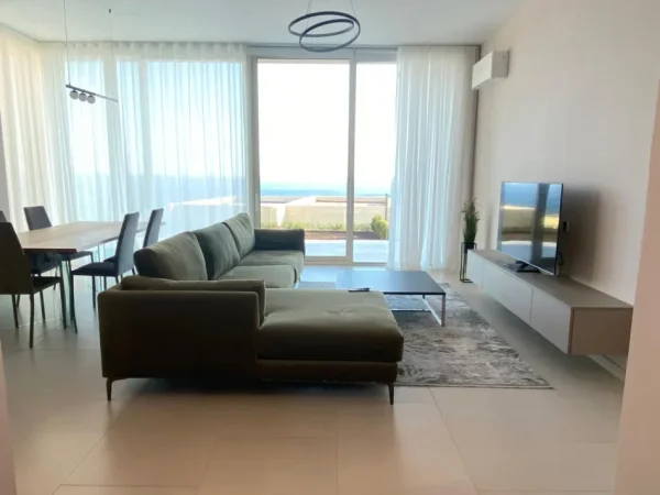 Dhermi - Palase, shitet Vile 2+1 , 330 m² 1.300.000 € 