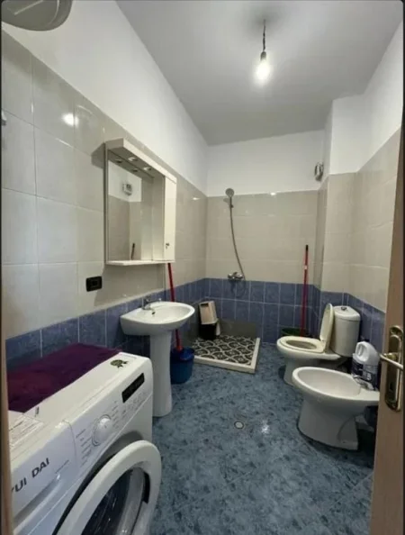 Tirane, jepet me qera apartament 1+1 Kati 4, 70 m² 390 € (Astir)