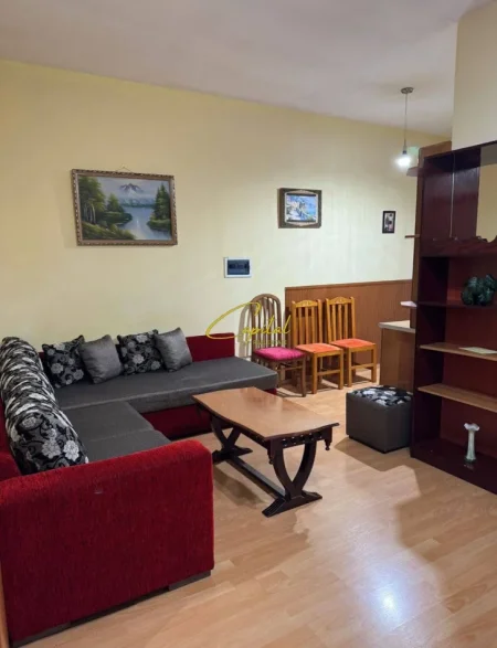 Tirane, jepet me qera apartament 2+1 Kati 3, 70 m² 600 € (DON BOSKO)