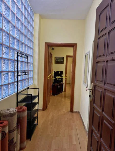 Tirane, jepet me qera apartament 2+1 Kati 3, 70 m² 600 € (DON BOSKO)