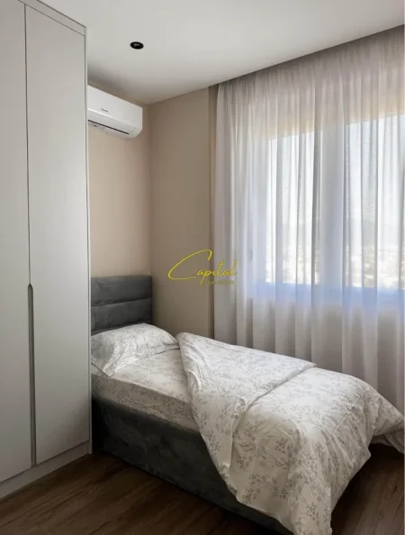 Tirane, jepet me qera apartament 2+1 Kati 8, 100 m² 750 € (CASA ITALIA)