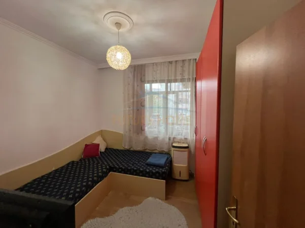 Tirane, shitet apartament 3+1+Ballkon Kati 1, 103 m² 220.000 € 