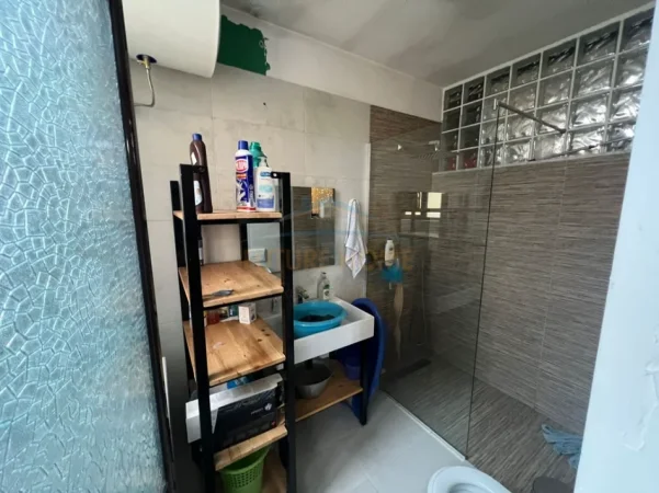 Tirane, shitet apartament 3+1+Ballkon Kati 1, 103 m² 220.000 € 