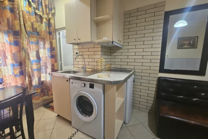 Tirane, jepet me qera garsonier 1+1 Kati 2, 35 m² 330 € (Siri Kodra)
