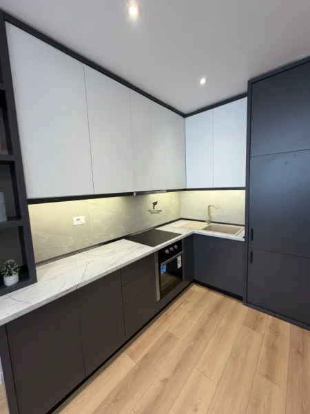 Tirane, shitet apartament 1+1 Kati 9, 57 m² 189.500 € (MYSLYM SHYRI)