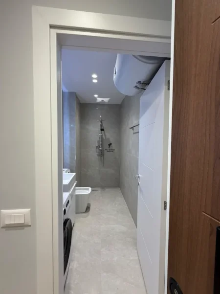 Tirane, shitet apartament 1+1 Kati 9, 57 m² 189.500 € (MYSLYM SHYRI)