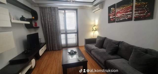 Tirane, jepet me qera apartament 1+1 Kati 4, 600 Euro (Stadiumi dinamo)