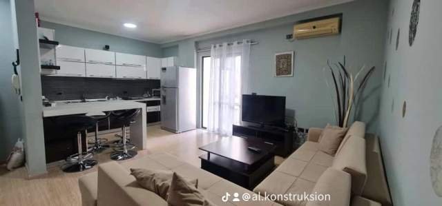 Tirane, jepet me qera apartament 1+1 Kati 4, 600 Euro (Stadiumi dinamo)
