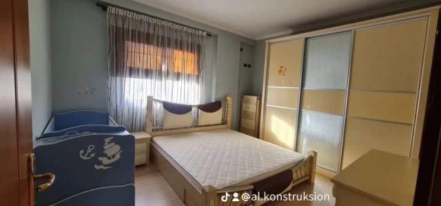 Tirane, jepet me qera apartament 1+1 Kati 4, 600 Euro (Stadiumi dinamo)