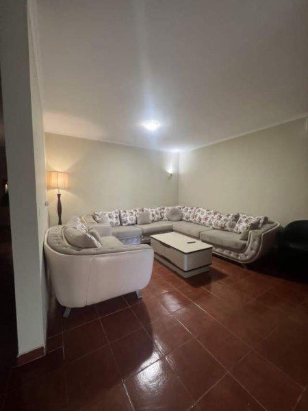 Tirane, jepet me qera apartament 3+1+BLK Kati 9, 125 m² 700 Euro (KOMUNA E PARISIT)