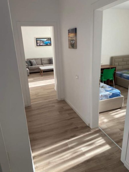 Tirane, jepet me qera apartament 2+1 Kati 2, 87 m² 600 Euro (Ish Fusha Aviacionit)