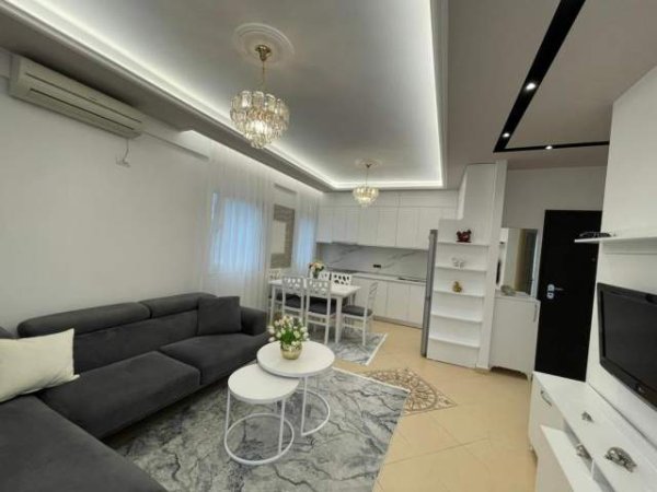 Tirane, jepet me qera apartament 1+1+BLK Kati 3, 70 m² 500 Euro (Liqeni i Thate)