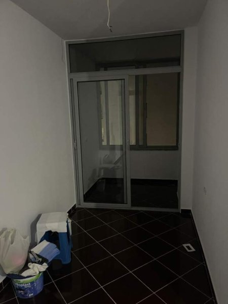 Tirane, shitet apartament 1+1+BLK Kati 4, 67 m² 65.000 Euro (Fresku)