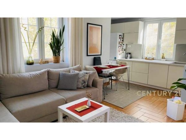 Tirane, jepet me qera apartament 60 m² 650 Euro (21 dhjketori)