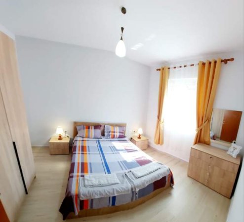 Tirane, jepet me qera apartament 1+1+BLK Kati 0, 105 m² 550 Euro (Rruga Comeve)