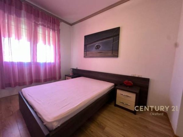 Tirane, jepet me qera apartament Kati 5, 110 m² 600 Euro (rruga e kavajes)