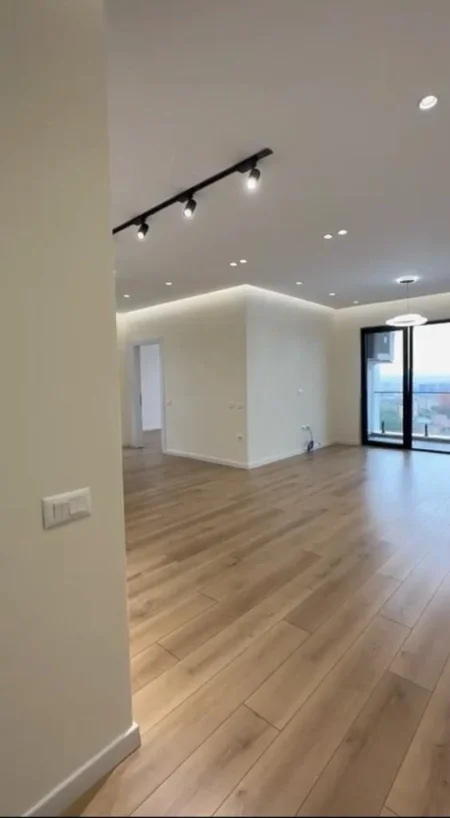 Tirane, jepet me qera apartament 2+1+BLK Kati 10, 115 m² 600 Euro