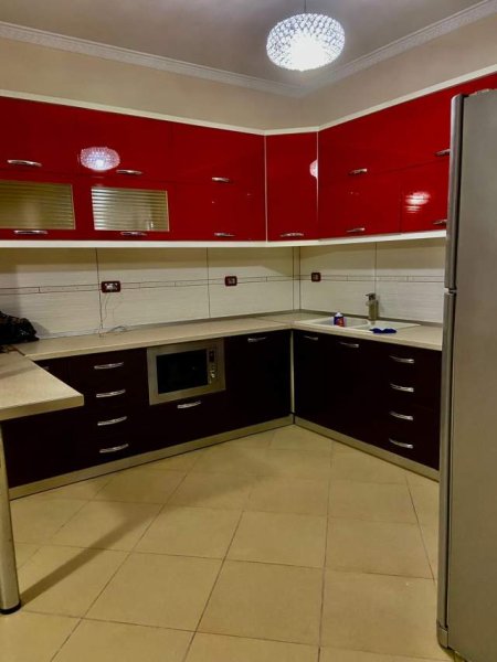 Tirane, jepet me qera apartament 2+1+BLK Kati 5, 87 m² 400 EurO ASTIR