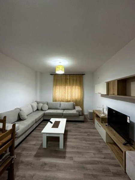 Tirane, shitet apartament 1+1 Kati 1, 60 m² 90.000 Euro (rrethrrotullimi i Selites)