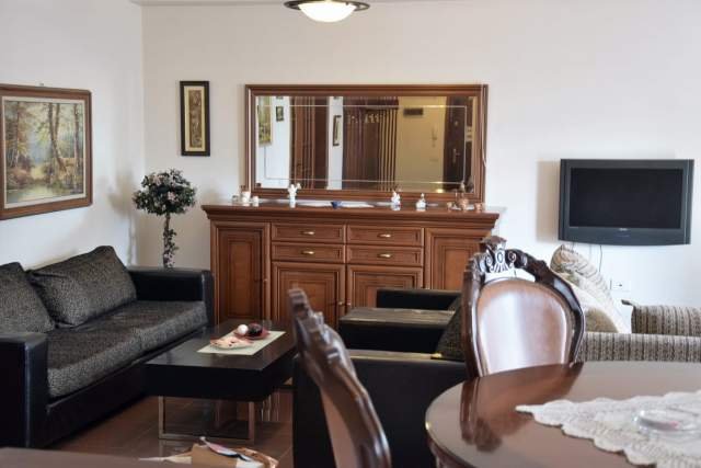 Tirane, jepet me qera apartament 2+1+BLK Kati 6, 75 m² 600 Euro