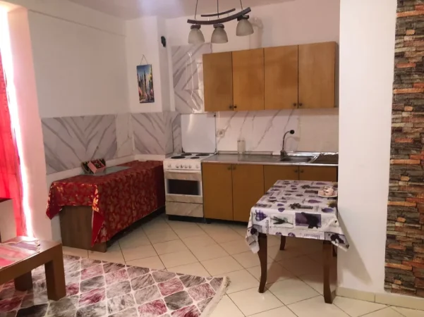 Tirane, jepet me qera Apartament 1+1 Kati 6, 70 m²,Mobiluar, Çmimi 40.000 Lekë të Reja,  në Astir, Tiranë.