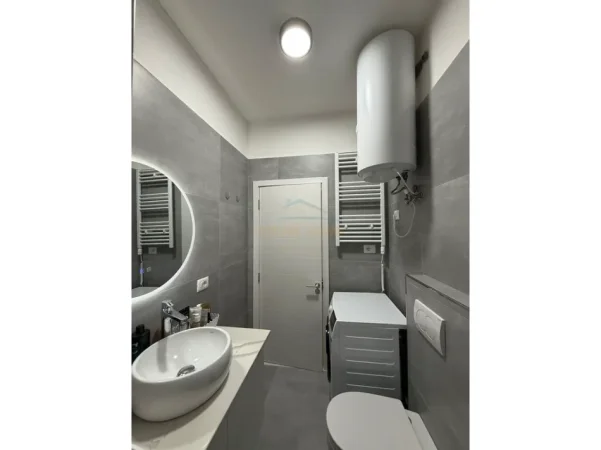 Tirane, shitet apartament 1+1 Kati 5, 65 m² 100.000 € (Rezidenca Jaho)