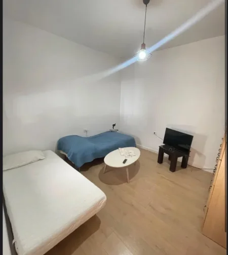 Tirane, jepet me qera apartament 2+1 Kati 0, 65 m² 500 € (SELITE)