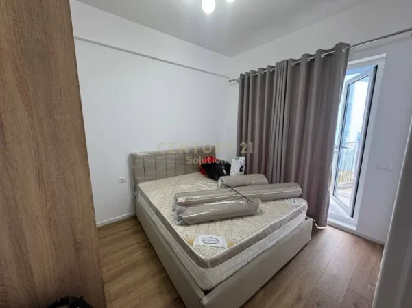 Tirane, jepet me qera apartament 1+1 Kati 3, 49 m² 90.000 € (Fresku)