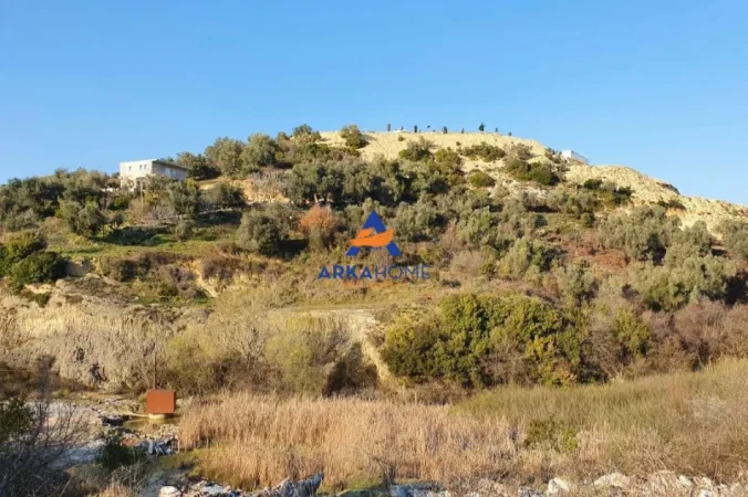 Tirane, shitet toke , 6.000 m² 1.263.157 € 