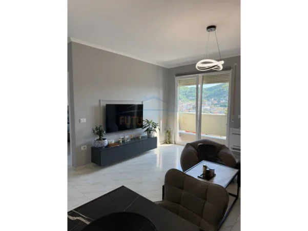 Tirane, jepet me qera apartament 1+1+Ballkon Kati 11, 65 m² 500 € (Golden Park 3)
