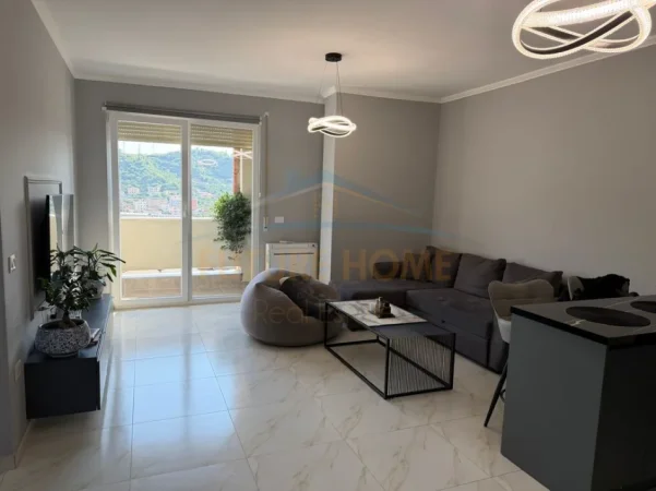 Tirane, jepet me qera apartament 1+1+Ballkon Kati 11, 65 m² 500 € (Golden Park 3)