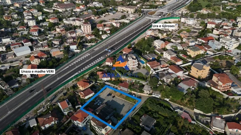 Tirane, shitet toke , 2.000 m² 