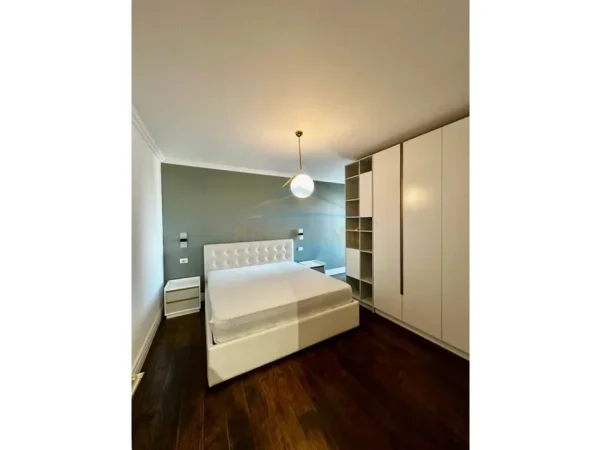 Durres, jepet me qera apartament 1+1 Kati 5, 71 m² 600 € 