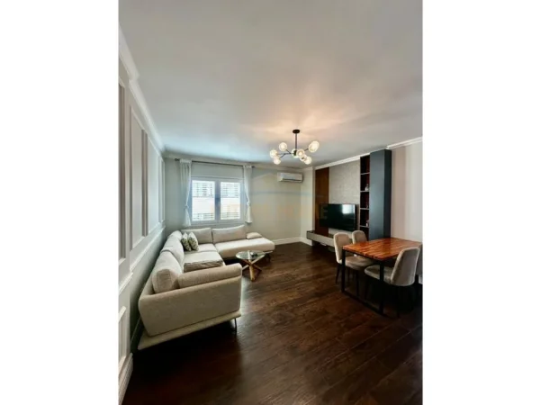 Durres, jepet me qera apartament 1+1 Kati 5, 71 m² 600 € 