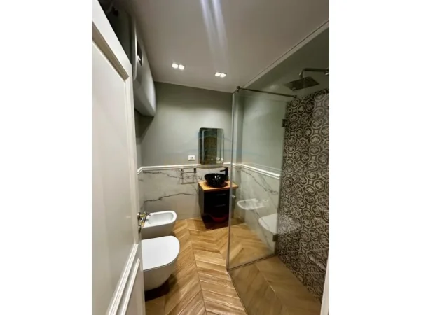 Durres, jepet me qera apartament 1+1 Kati 5, 71 m² 600 € 